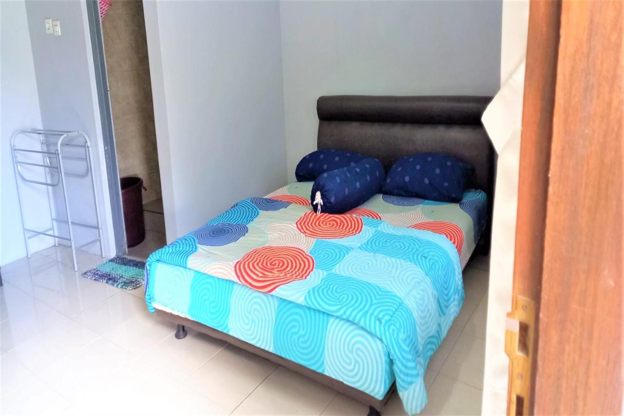 Nabila Syar'I Guest House Padalarang Esterno foto