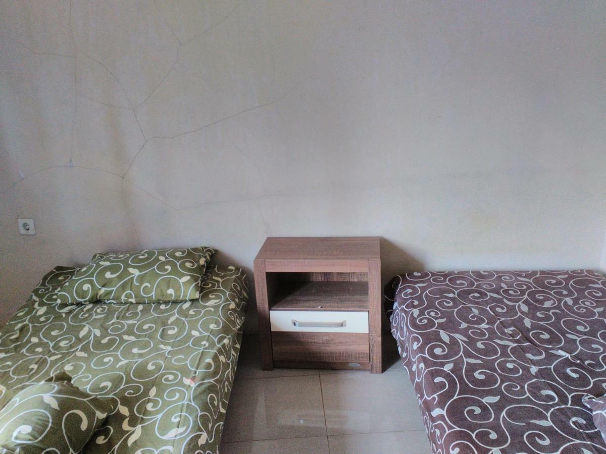 Nabila Syar'I Guest House Padalarang Esterno foto